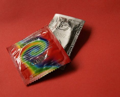 colourful-condoms-849409_640